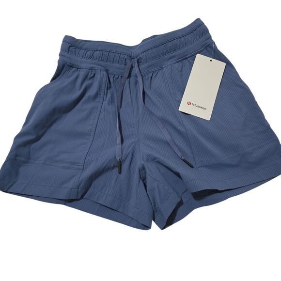 lululemon athletica Slate Blue Athletic Shorts - Picture 1 of 2